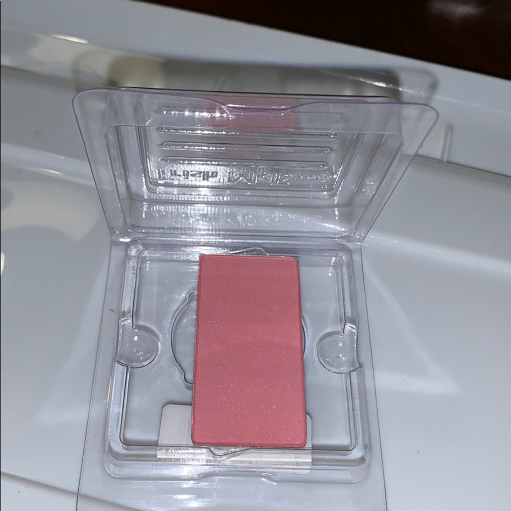 Trish mcevoy blush Natural